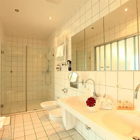 Ludwig Eins Hotel 3*